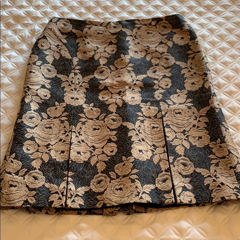 EUC Ann Taylor skirt sz 8P